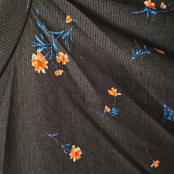 NWT RIPE microfloral blouse with ribbon tie at the back. Women's XXL - Picture 2 of 10